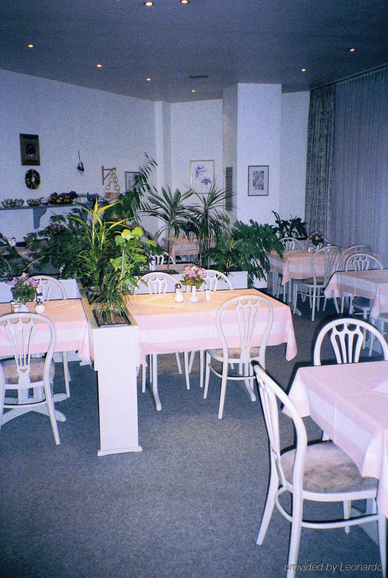 雷斯登斯酒店 杜塞尔多夫 餐厅 照片
